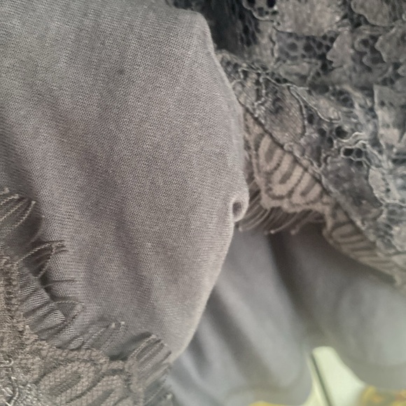 Plum lace Diana von Furstenberg dress - Picture 5 of 11